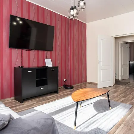 Vallikaeaeru Apartamento Pärnu