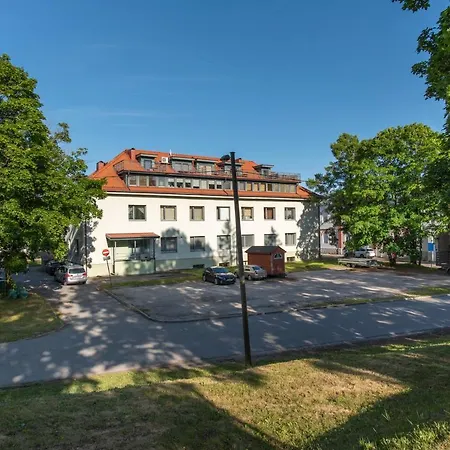 Apartment Vallikaeaeru *
